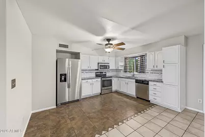 10014 N 87th Lane, Peoria, AZ 85345 - Photo 6