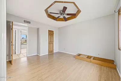 10014 N 87th Lane, Peoria, AZ 85345 - Photo 14
