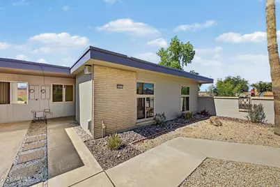 10031 W Hutton Drive, Sun City, AZ 85351 - Photo 2