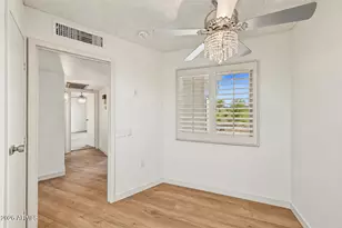 10031 W Hutton Dr, Sun City, AZ 85351 - Photo 10