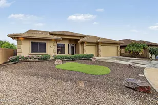 2750 S Beachwood Cir, Mesa, AZ 85209 - Photo 2