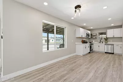 513 W 1st Street, Mesa, AZ 85201 - Photo 4