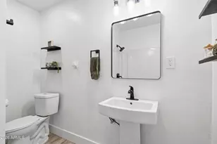 513 W 1st St, Mesa, AZ 85201 - Photo 10