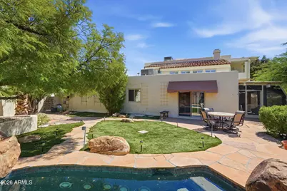 1915 E Linger Lane, Phoenix, AZ 85020 - Photo 2