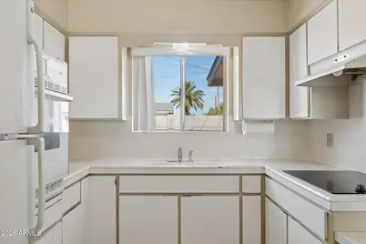 517 N 53rd Place, Mesa, AZ 85205 - Photo 8
