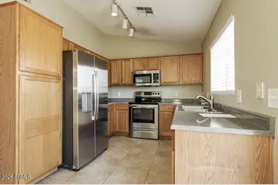 10436 W Granada Road, Avondale, AZ 85392 - Photo 4