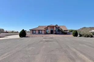 8715 S Valley Vista Ct, Casa Grande, AZ 85193 - Photo 2