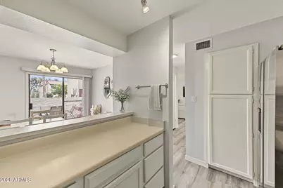 2121 S Pennington -- #8, Mesa, AZ 85202 - Photo 10