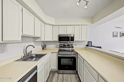 2121 S Pennington -- #8, Mesa, AZ 85202 - Photo 8