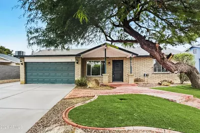 5709 S Palm Drive, Tempe, AZ 85283 - Photo 1