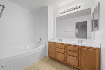 6355 W Orchid Lane, Glendale, AZ 85302 - Photo 18