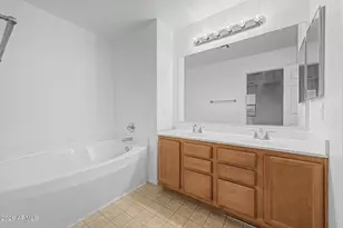 6355 W Orchid Ln, Glendale, AZ 85302 - Photo 18