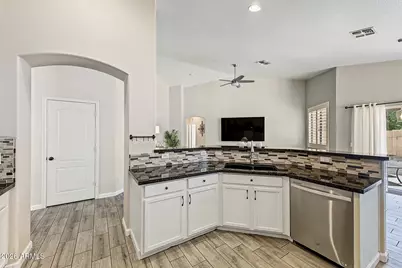 9247 W Salter Drive, Peoria, AZ 85382 - Photo 16