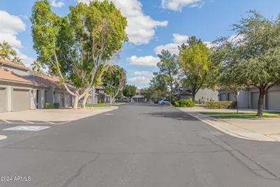 7401 W Arrowhead Clubhouse Drive #2046, Glendale, AZ 85308 - Photo 28