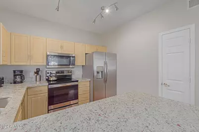 7401 W Arrowhead Clubhouse Drive #2046, Glendale, AZ 85308 - Photo 12