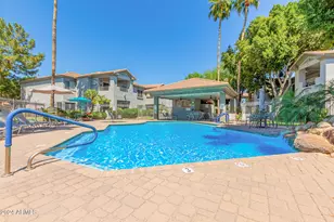7401 W Arrowhead Clubhouse Dr, Glendale, AZ 85308 - Photo 4