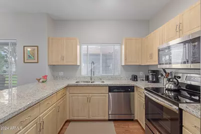 7401 W Arrowhead Clubhouse Drive #2046, Glendale, AZ 85308 - Photo 14