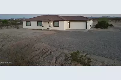 726 S Johnson Road, Buckeye, AZ 85326 - Photo 1