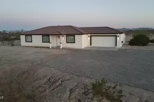 726 S Johnson Rd, Buckeye, AZ 85326 - Photo 1