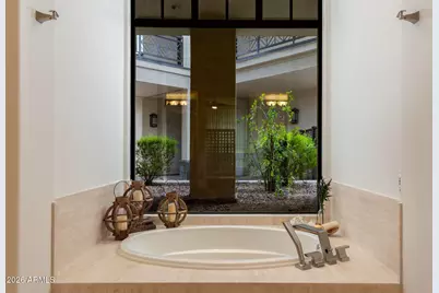 8 Biltmore Estate #115, Phoenix, AZ 85016 - Photo 24