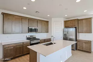 12091 W Calle Escuda, Peoria, AZ 85383 - Photo 2