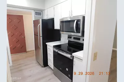 13702 N 98th Avenue #B, Sun City, AZ 85351 - Photo 6