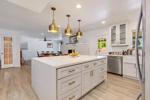 6137 N 16th Dr, Phoenix, AZ 85015 - Photo 8
