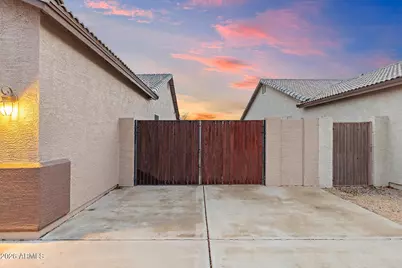 13611 W Tara Lane, Surprise, AZ 85374 - Photo 10