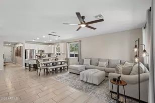 25183 N 135th Ave, Peoria, AZ 85383 - Photo 12