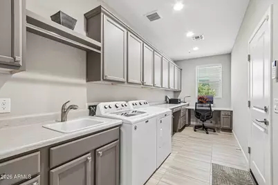 13413 W Blackstone Lane, Peoria, AZ 85383 - Photo 20