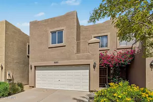 2920 E Eberle Ln, Phoenix, AZ 85032 - Photo 1