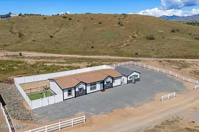 2270 S Aubrey Avenue, Dewey, AZ 86327 - Photo 2