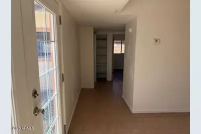 8101 N 31st Drive, Phoenix, AZ 85051 - Photo 8