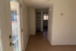 8101 N 31st Dr, Phoenix, AZ 85051 - Photo 8
