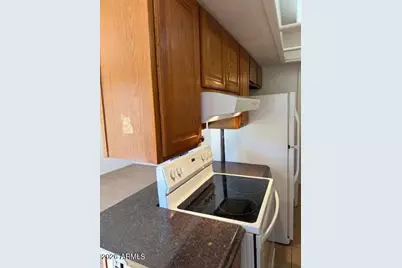 8101 N 31st Drive, Phoenix, AZ 85051 - Photo 2