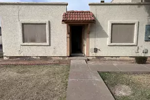8101 N 31st Dr, Phoenix, AZ 85051 - Photo 1