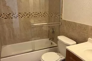 8101 N 31st Dr, Phoenix, AZ 85051 - Photo 10