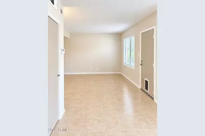 4730 W Northern Avenue #2107, Glendale, AZ 85301 - Photo 2