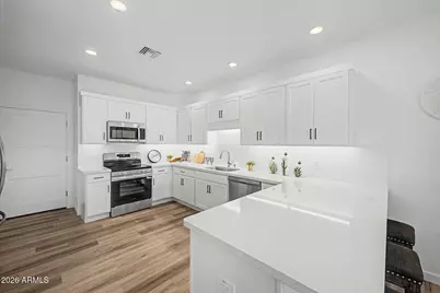 2041 E Michigan Avenue #2, Phoenix, AZ 85022 - Photo 6