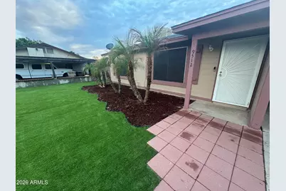9512 N 67th Lane, Peoria, AZ 85345 - Photo 2
