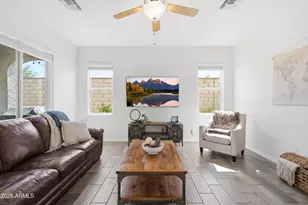 687 N Sparrow Ct, Gilbert, AZ 85234 - Photo 10
