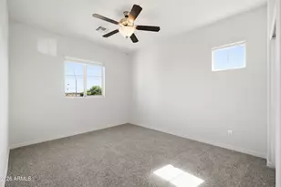 687 N Sparrow Ct, Gilbert, AZ 85234 - Photo 36
