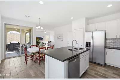 687 N Sparrow Court, Gilbert, AZ 85234 - Photo 18
