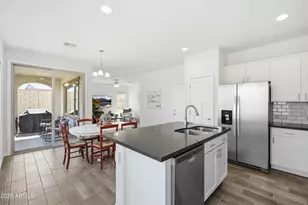 687 N Sparrow Ct, Gilbert, AZ 85234 - Photo 18