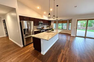 1603 E Runion Dr, Phoenix, AZ 85024 - Photo 4