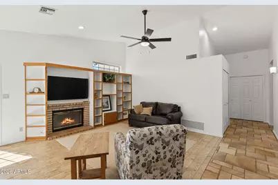 7021 W McRae Way, Glendale, AZ 85308 - Photo 10