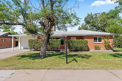 1826 E Hazelwood Street, Phoenix, AZ 85016 - Photo 2