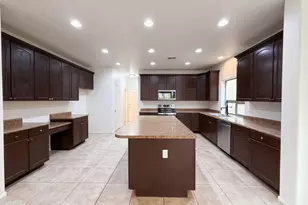 41096 W Novak Ln, Maricopa, AZ 85138 - Photo 2
