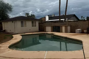 16415 N 31st Dr, Phoenix, AZ 85053 - Photo 2