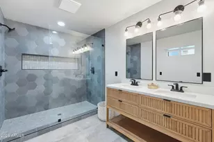 8233 E Monterosa St, Scottsdale, AZ 85251 - Photo 38